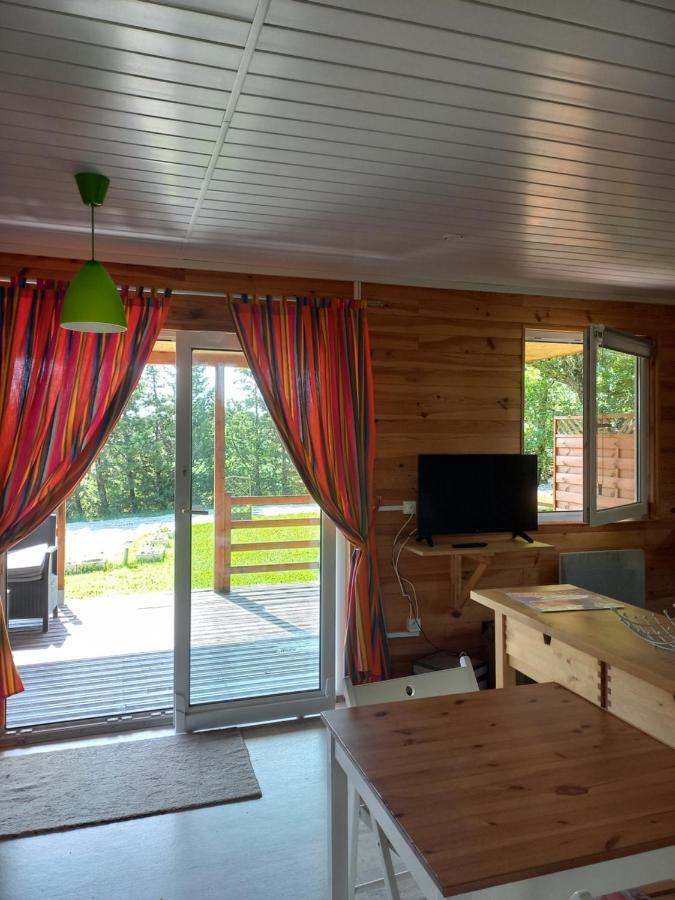 Chalet 2 Pers. + Bebe Montolieu Bagian luar foto
