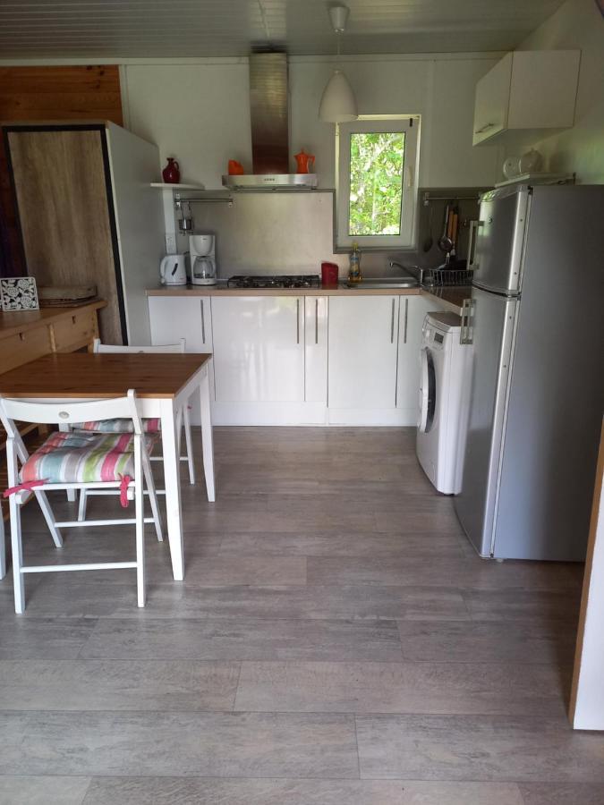 Chalet 2 Pers. + Bebe Montolieu Bagian luar foto