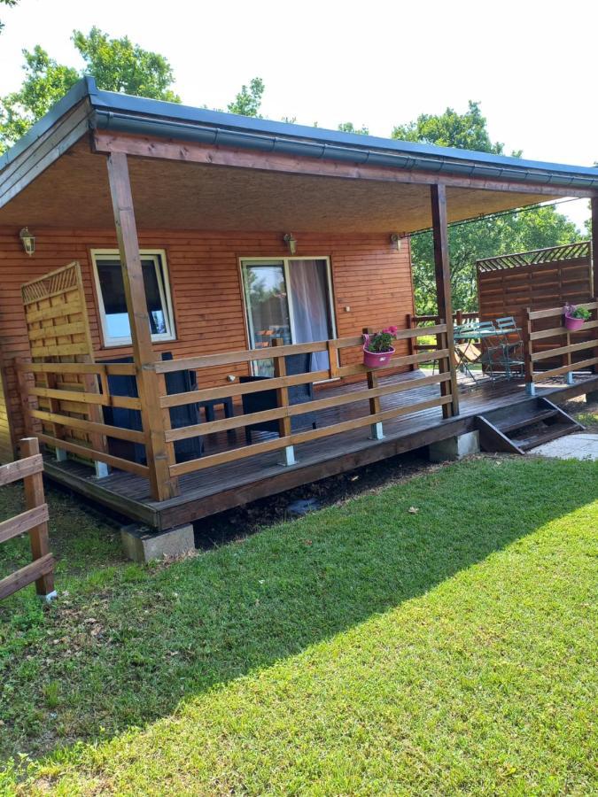 Chalet 2 Pers. + Bebe Montolieu Bagian luar foto