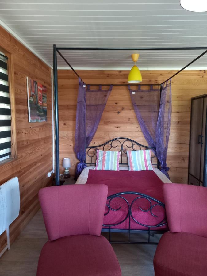 Chalet 2 Pers. + Bebe Montolieu Bagian luar foto